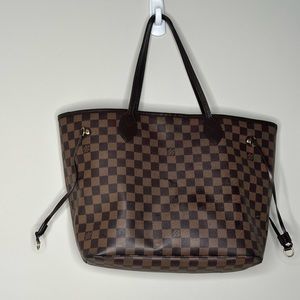Louis Vuitton Neverfull MM (authentic )